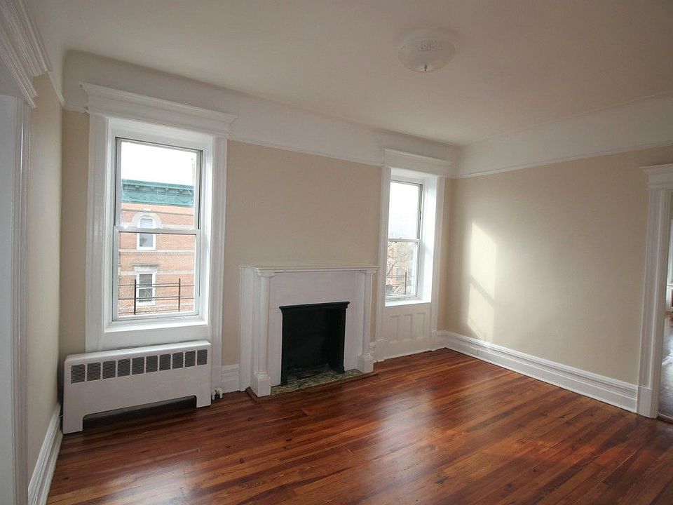 1st image of 1623 10th Ave #2