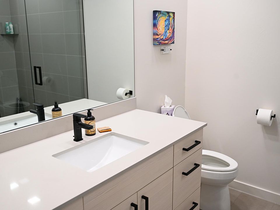 1st image of 2082 Dennison Ln #B