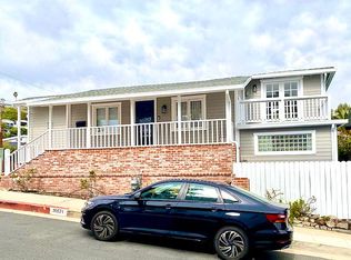 16571 Las Casas Pl, Pacific Palisades, CA 90272