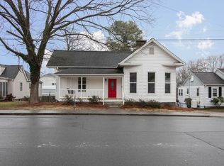 211 W Church St, Mount Airy, NC 27030