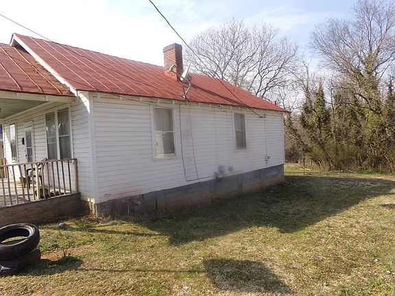 4th image of 254 Fagan St