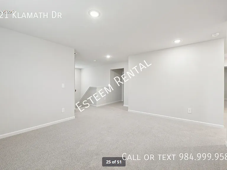 121 Klamath Dr — Photo 22