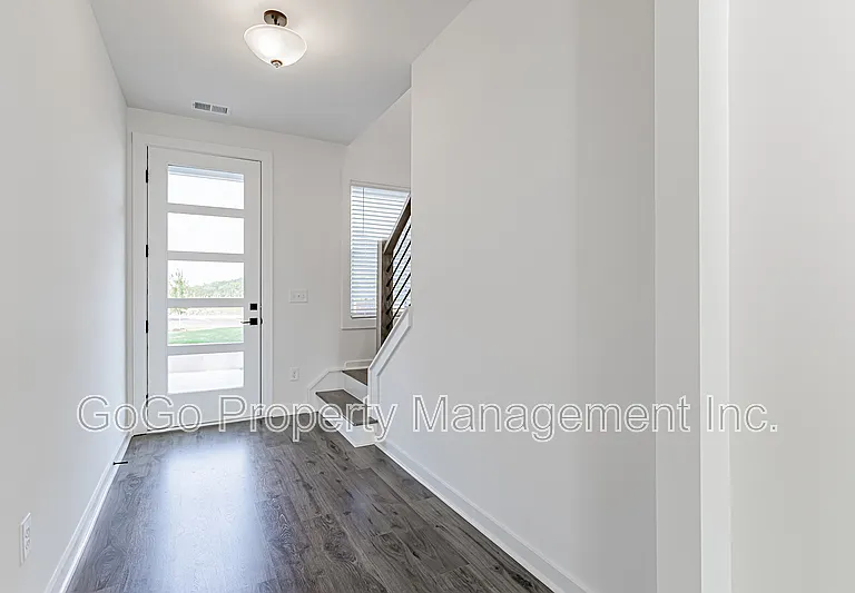 1411 Darrowby Way #1 — Photo 3