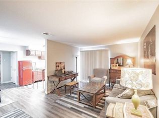 15 Sunny Cove Dr, Warwick, RI 02889