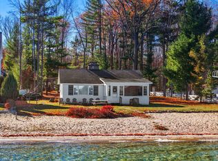 208 Lake Shore Dr, Roscommon, MI 48653