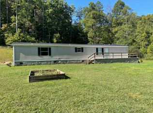 1557 Fighting Frk, Grayson, KY 41143