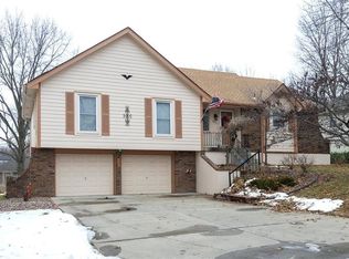 1613 SW 14th St, Blue Springs, MO 64015