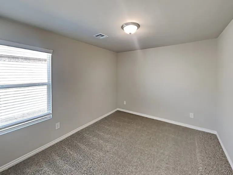 4112 Moonlight Rd — Photo 12