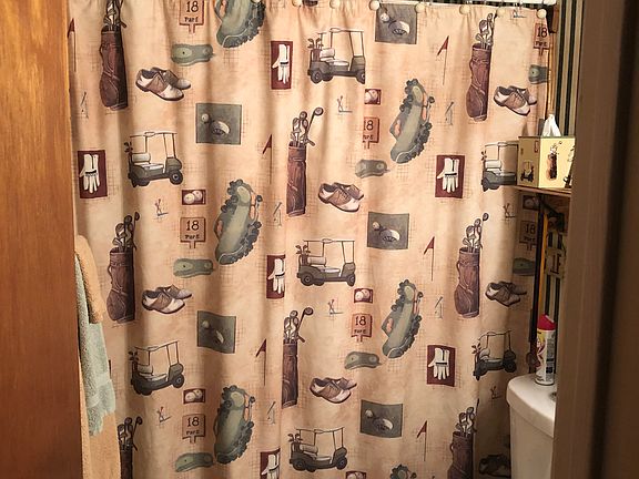Guest bathroom 