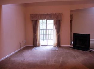 236 Valley Stream Ln, Wayne, PA 19087