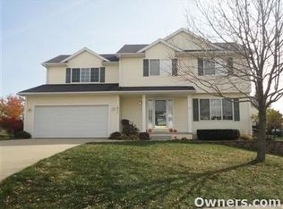 5026 Oak Hill Ct, West Des Moines, IA 50265