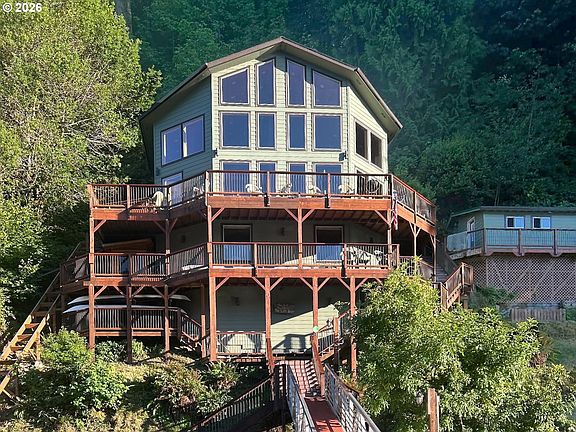 2nd image of 2355 Loon Lake Rd