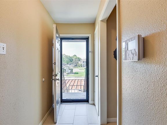 4th image of 18800 Egret Bay Blvd APT 402