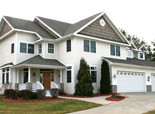 322 Scenic Cir, Midland, MI 48642