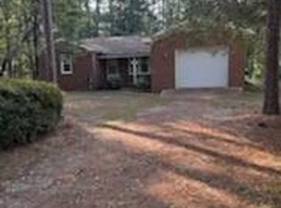 142 Canal Dr, Southport, NC 28461