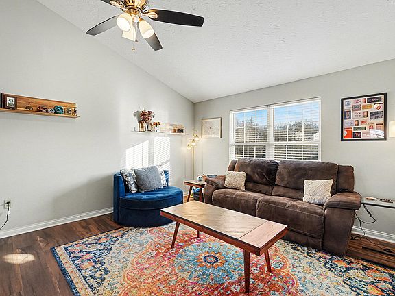 3rd image of 646 Hornbean Dr