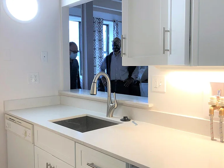 10 Thacher St #406 — Photo 9