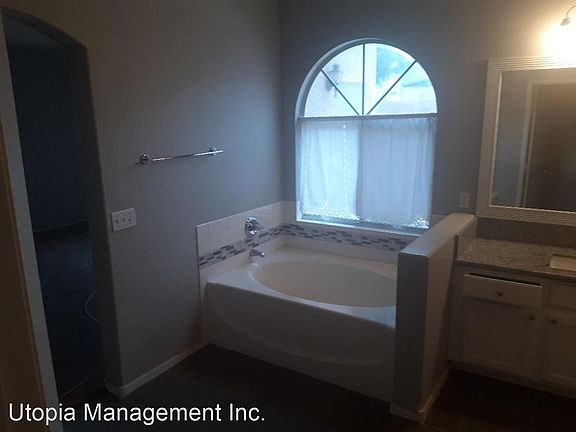 3rd image of 5131 Fiji Island Ct