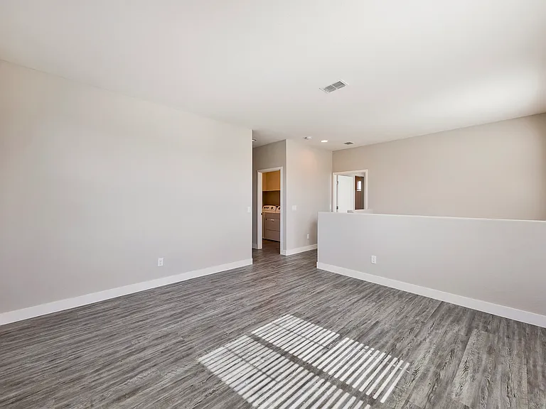 2359 S Wycliff Cir — Photo 26