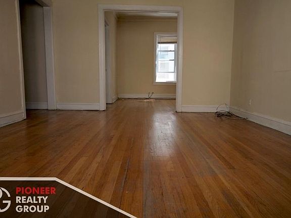 2nd image of 4839 N Wolcott Ave APT 2A