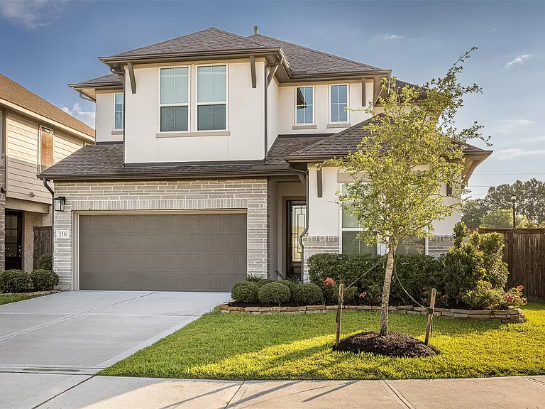 2331 Russett Forest Dr — Photo 2