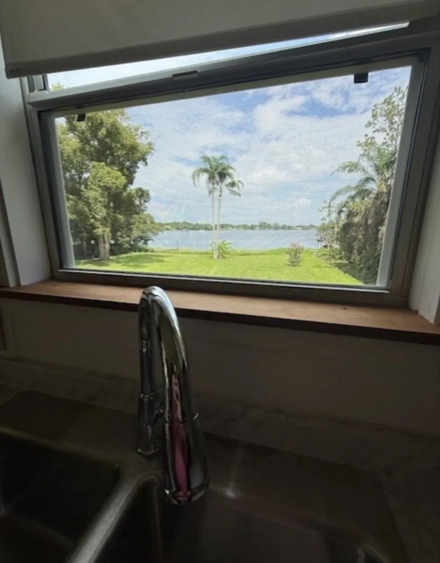 1 bed, 1.0 bath, 728 sqft, $1,800 — Photo 4