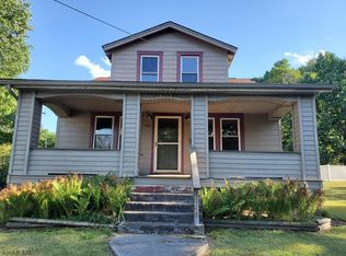 148 Sickles Corner Back Rd, Altoona, PA 16601