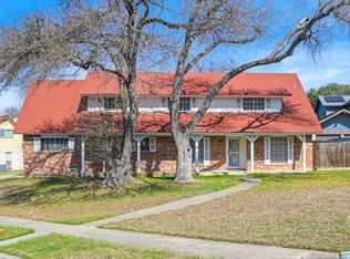 6323 Handsome Lake Dr, Leon Valley, TX 78238