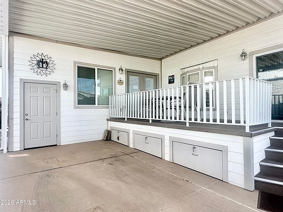 5th image of 111 S GREENFIELD Road #550