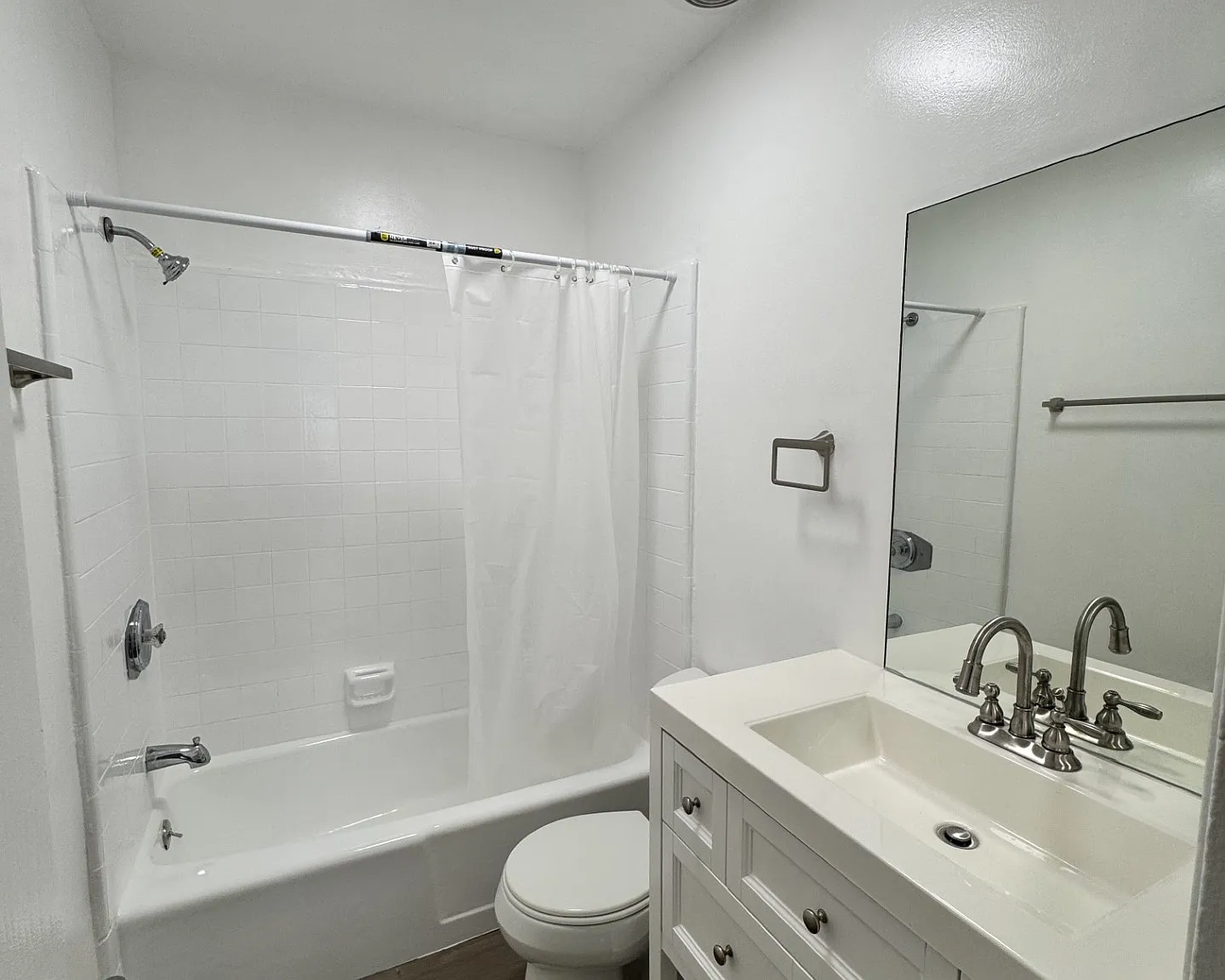 Studio, 500 sqft, $1,495 — Photo 3