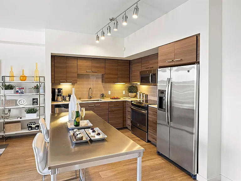Modern kitchen in Tempo at Riverpark