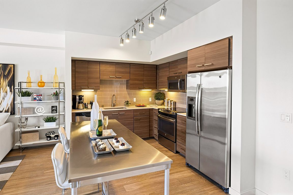 Modern kitchen in Tempo at Riverpark