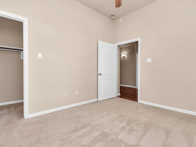 6630 Larocke Trl — Photo 42