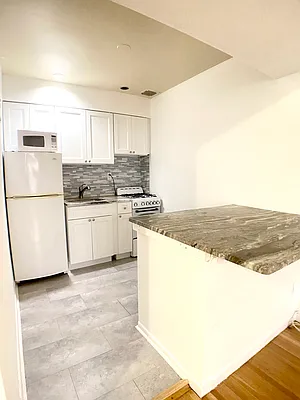 Rented by Bohemia Realty Group | media 9