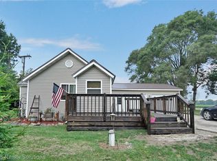 2091 Tomlinson Rd, Caro, MI 48723