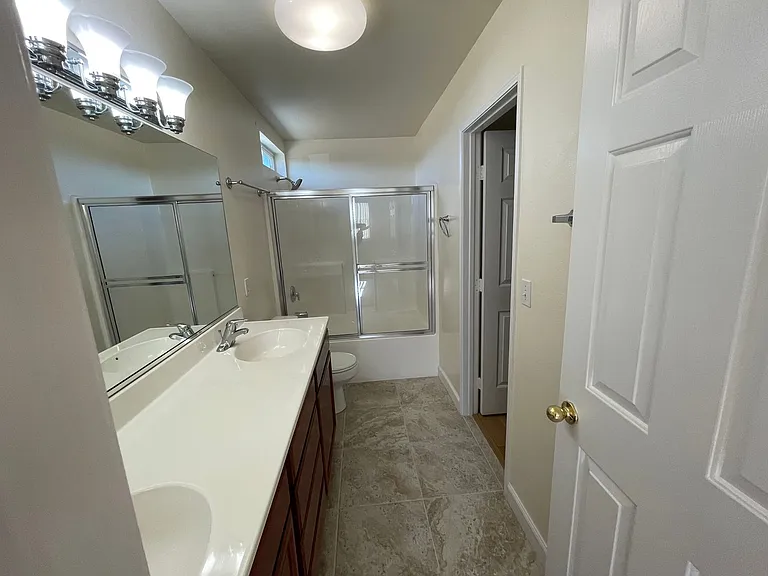 21256 Vidal Ct — Photo 39