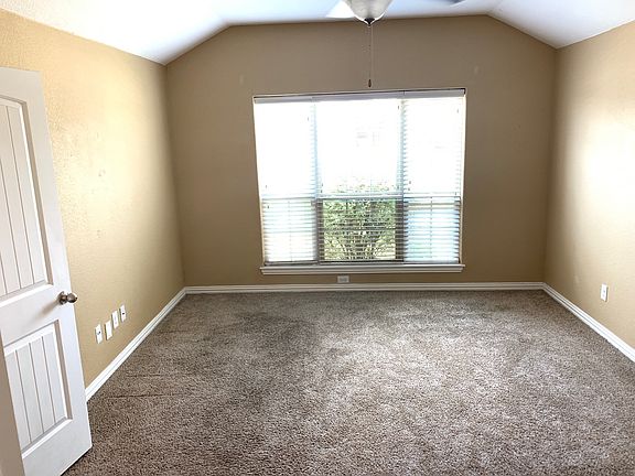 4th image of 7637 Hollow Point Dr