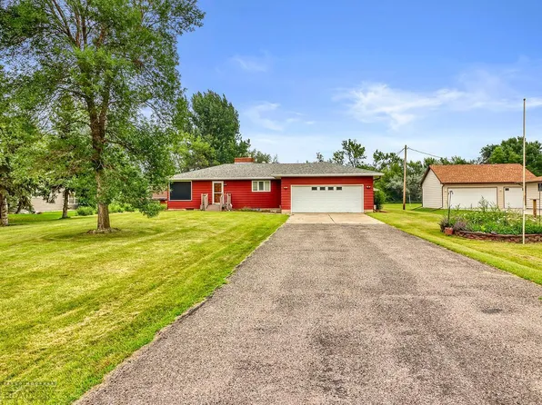 4122 40th Ave S, Moorhead, MN 56560