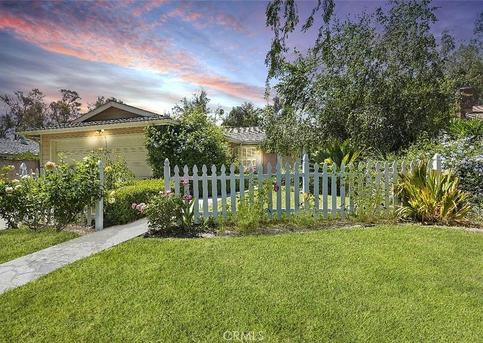 1st image of 3787 Bayberry Dr
