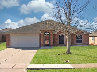 1318 Delaware Dr, Midlothian, TX 76065