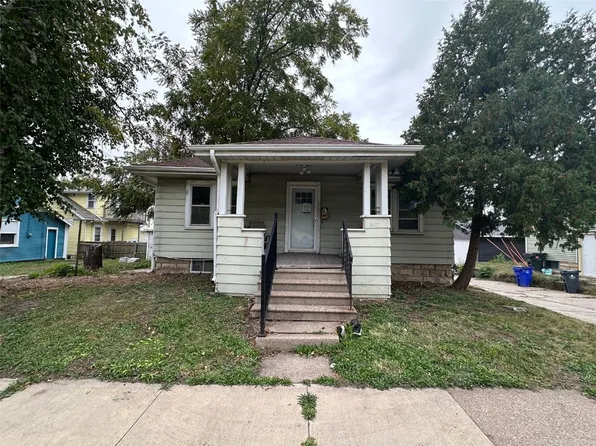 617 19th St SE, Cedar Rapids, IA 52403