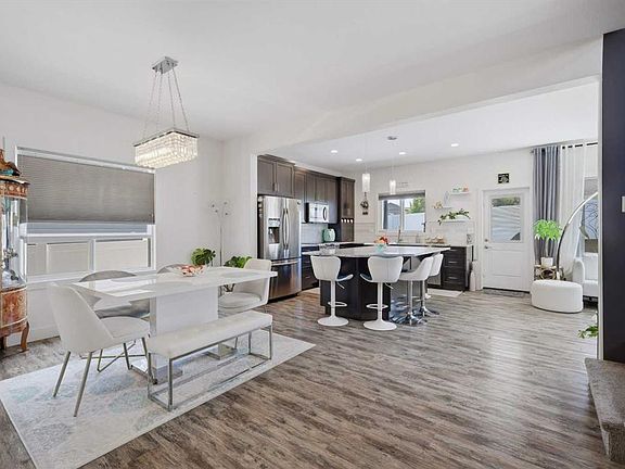 3rd image of 44 N Cole Way