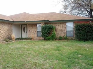 6056 Birchhill Rd, Watauga, TX 76148