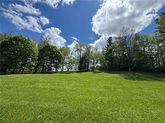 3rd image of 425 Felgar Rd
