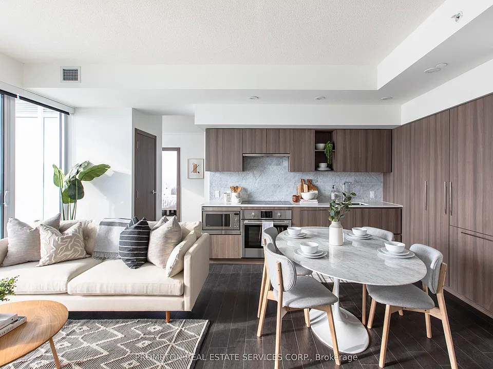 17 Bathurst St #2502