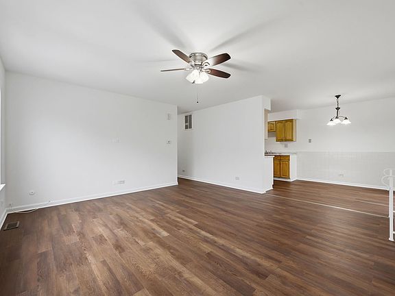 2nd image of 13 Elm Ct #1