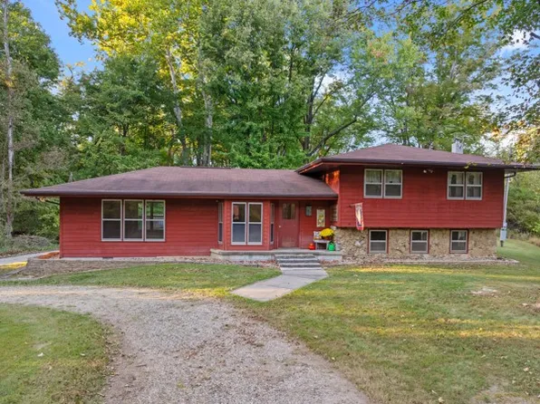 18603 E 2025th Rd, Marshall, IL 62441
