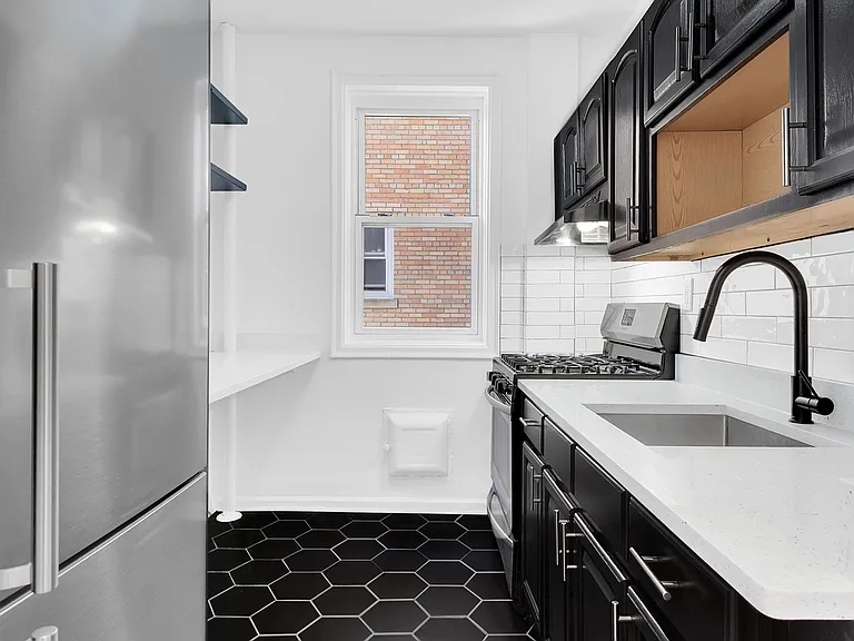 128 W 138th St #3G — Photo 5