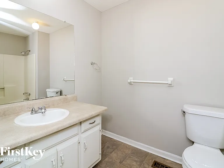 3201 Delhi Dr — Photo 14
