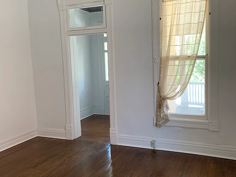 306 Walter St SE — Photo 12
